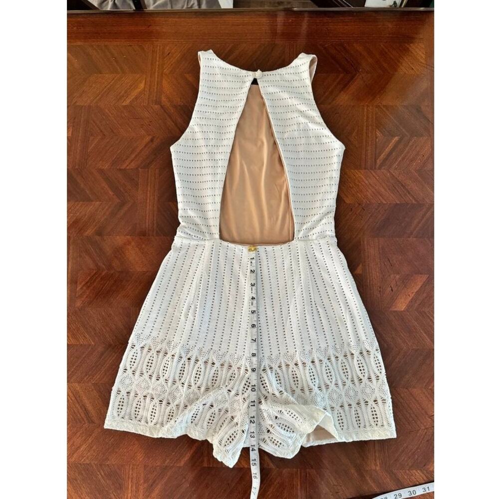 Elegant and rare Nightcap by Carisa Rene skort dress in white crochet lace - Picture 4 of 16